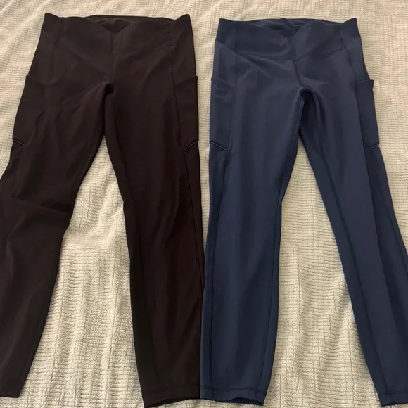 Set of 2 Women’s Lululemon Speed Up Mid-Rise Tight 25”, size 6 - Picture 3 of 8